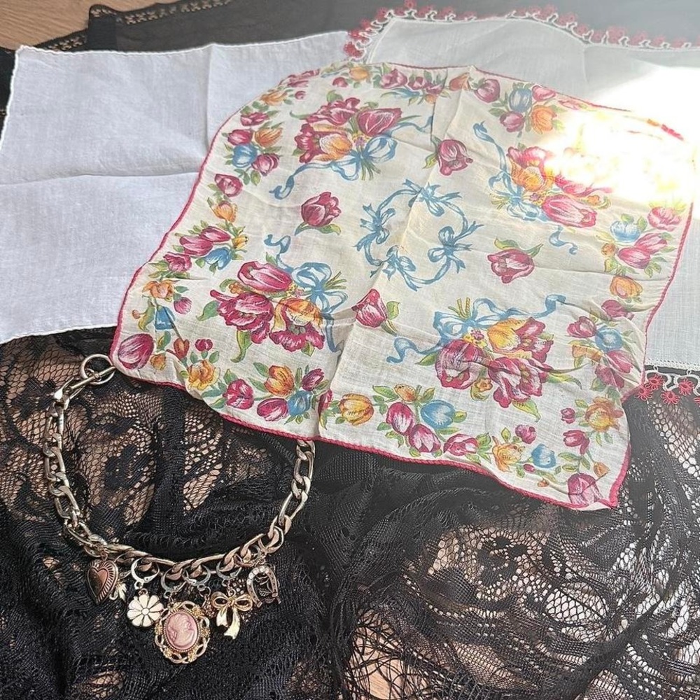 Vintage handkerchief scarf‎ bundle